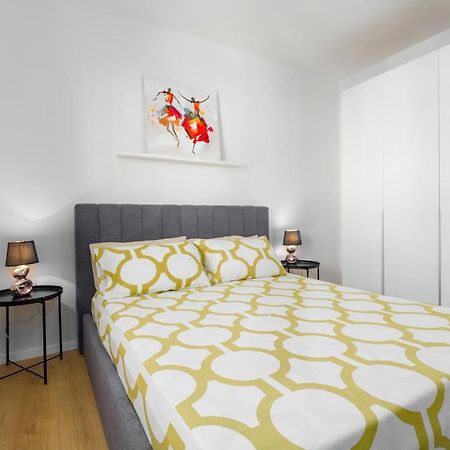 Marisol Premium - Fusslaeufig Zum Meer Funtana Exterior foto